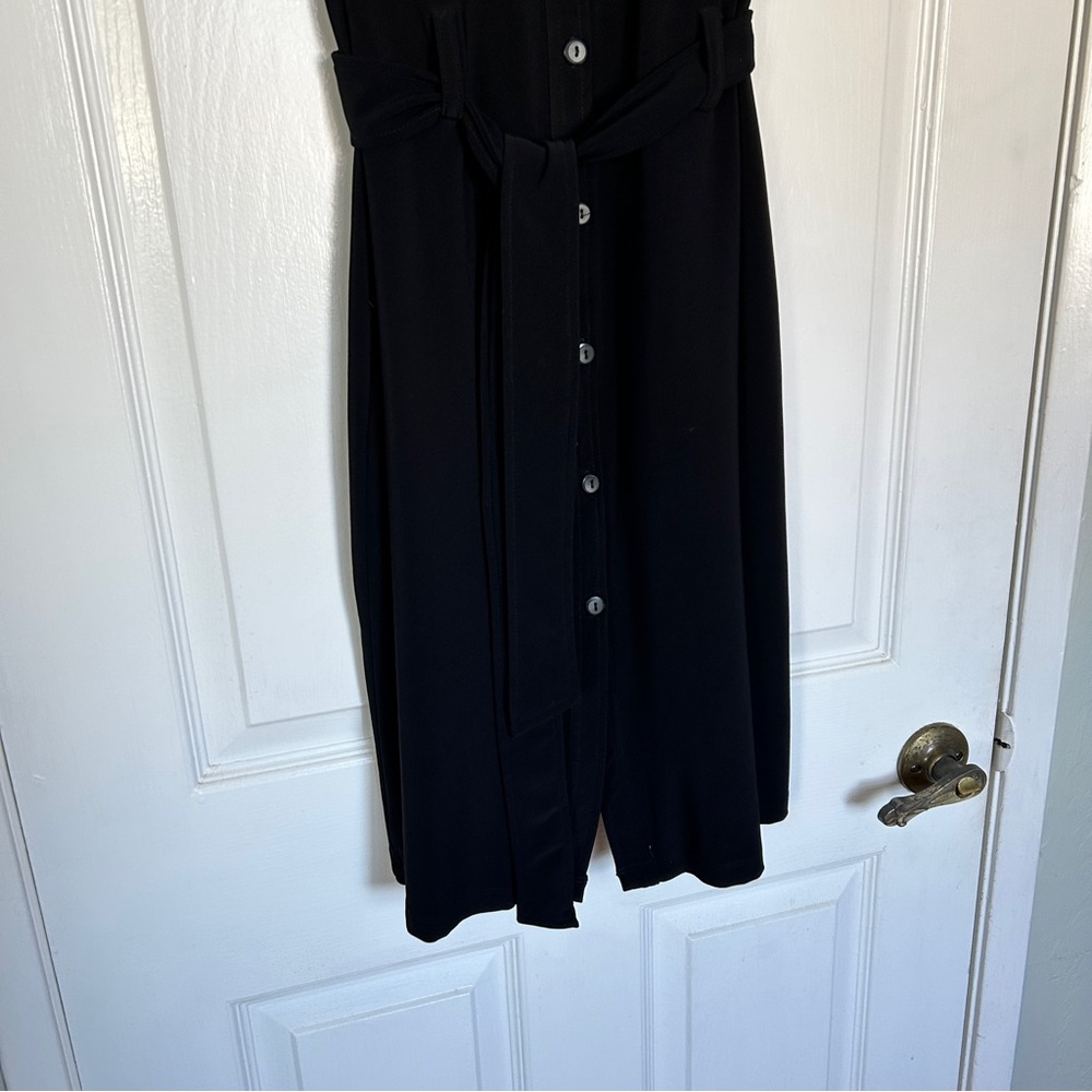 3/$20 Merona black belted button front dress, size m - Picture 4 of 9